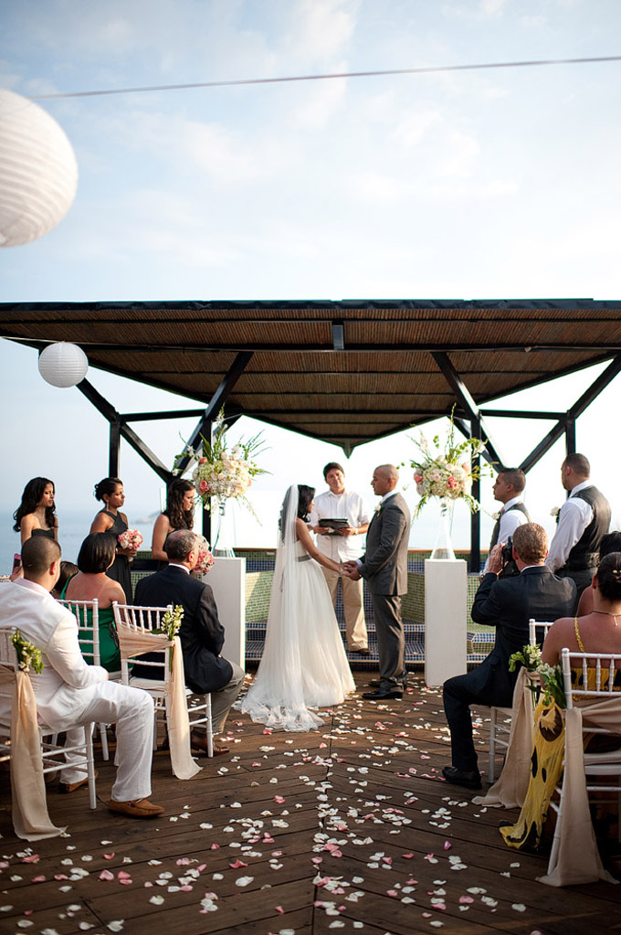 Pink & Gray Beach Wedding | Comfort Studio-05