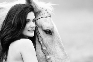 horse bridal shoot | Taisia Gordon Photography-05
