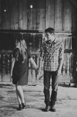 vintage rustic engagement | Cozbi Jean Photography-08