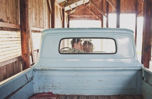 vintage rustic engagement | Cozbi Jean Photography-13