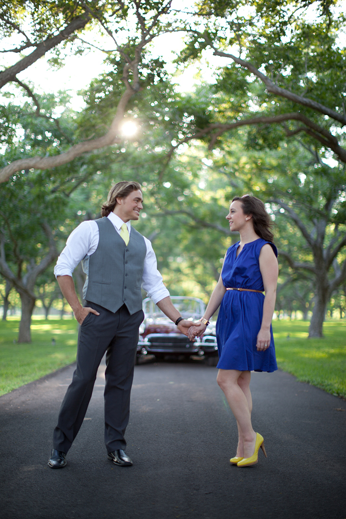 vintage car engagement_Archetype Studio Inc