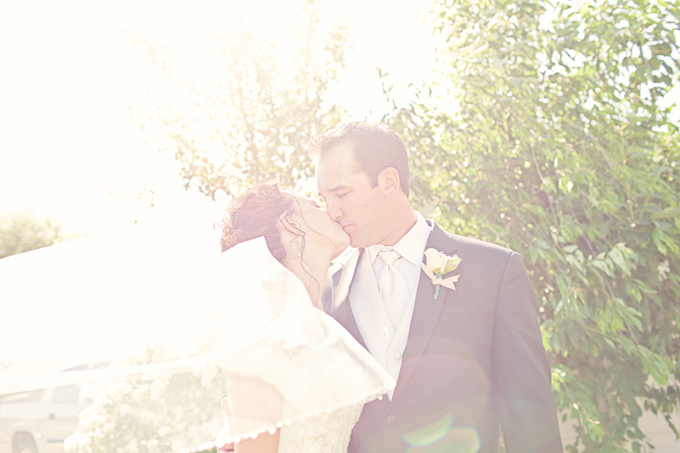 purple shabby chic wedding | Lindsey Gomes