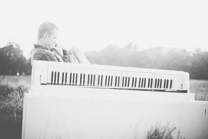 rustic vintage engagement | Jessie Holloway