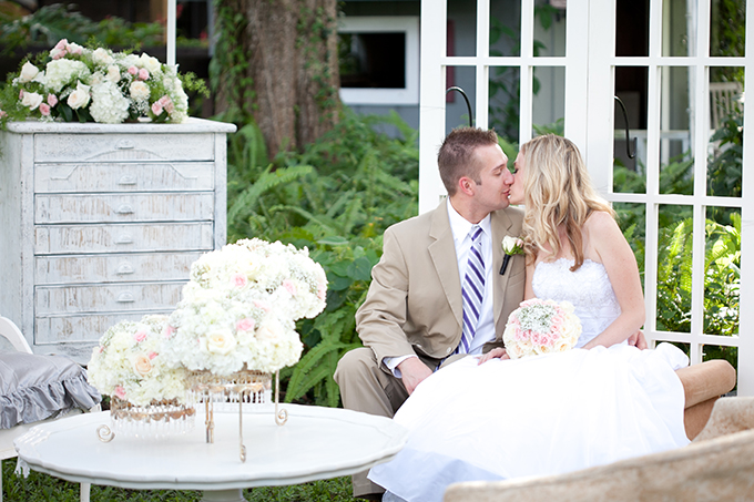 shabby chic wedding | Carrie Wildes Photography