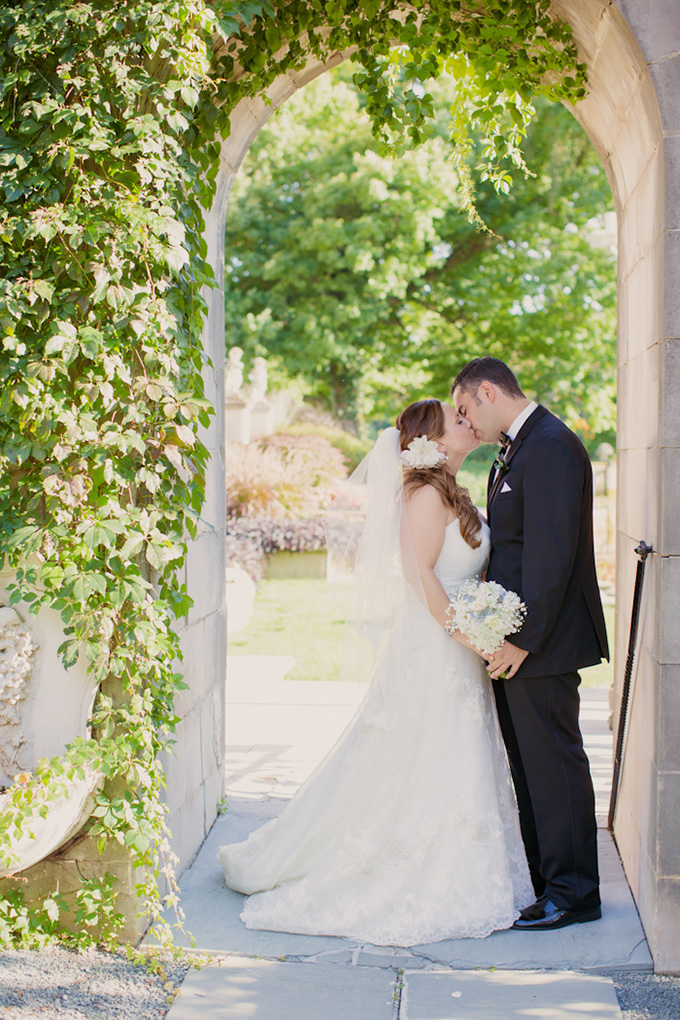 vintage burgundy wedding | Kristin La Voie Photography