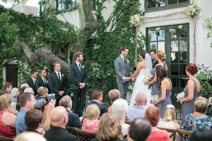 pink and gray vintage wedding | Troy Grover Photographers