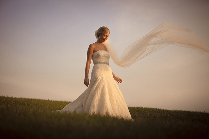 sunset bride | Traci Arney Photography
