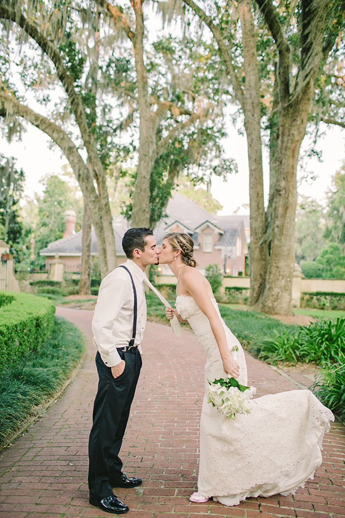 black and white seaside wedding | Brooke Images