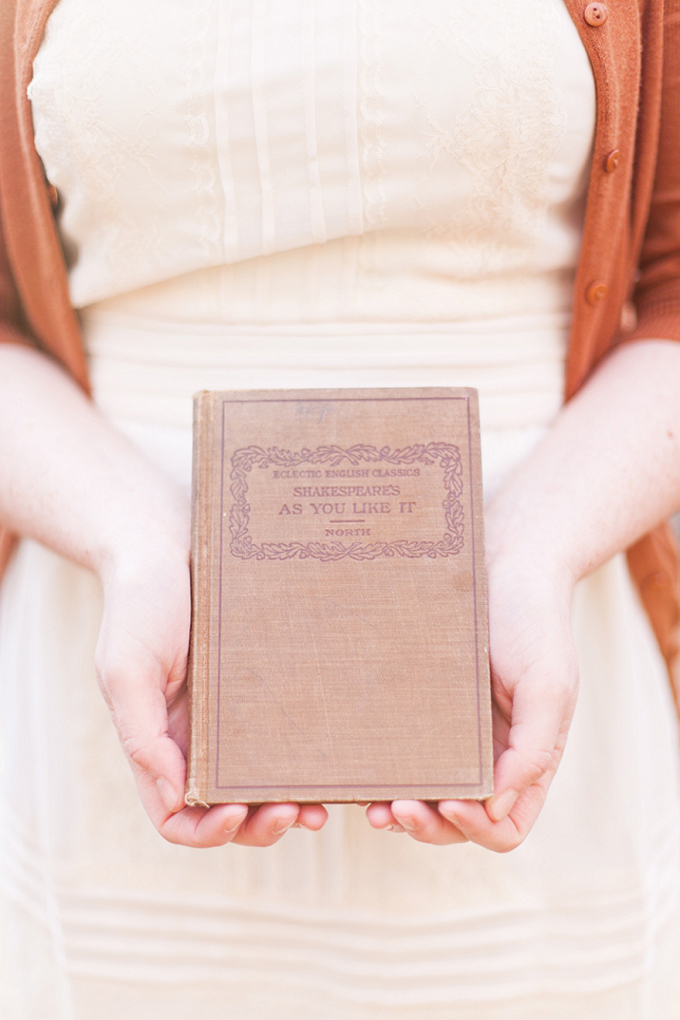 vintage books and swing dancing engagement session | Cassi Claire