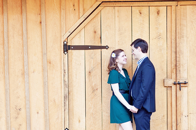 vintage books and swing dancing engagement session | Cassi Claire