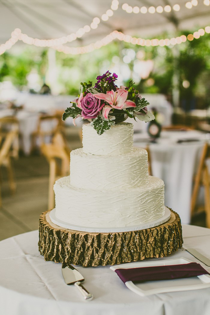 rustic cake | Carolyn Scott Photography | Glamour & Grace