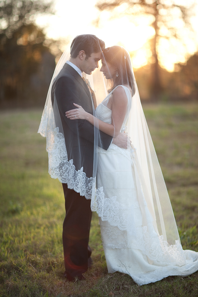 Photo Fridays | Vintage Wedding Inspiration | Glamour & Grace
