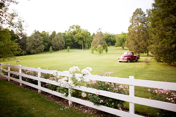 neutral southern wedding | JEN & CHRIS CREED | Glamour & Grace
