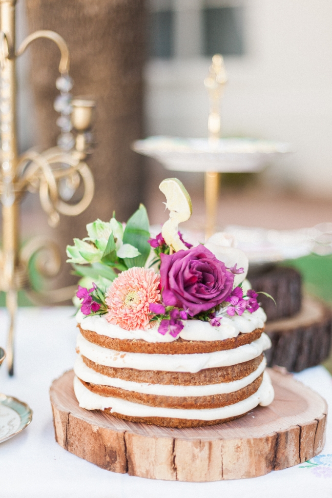 naked cake | April Maura Photography | Glamour & Grace