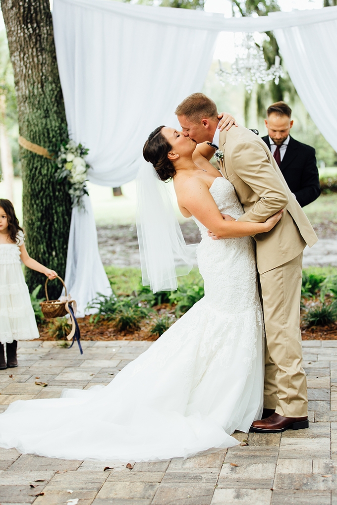 Elegant Country Wedding Glamour Grace Elegant Country Wedding Jessica Connery Photography Glamour Grace