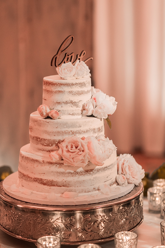 Vintage Blush Wedding Glamour Grace White Cake Elizabeth Henson Photos Glamour Grace Vintage Blush Wedding
